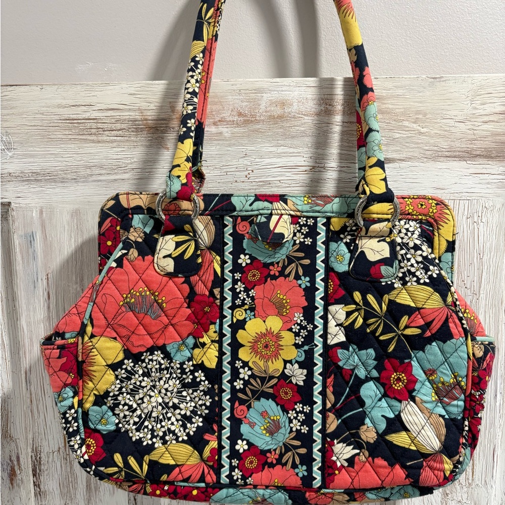 Vera Bradley quilted Happy Snails handbag